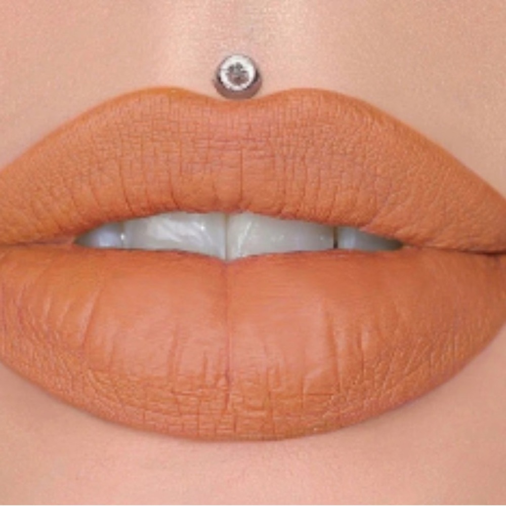 Jeffree Star No Squeeze Velour Liquid lipstick